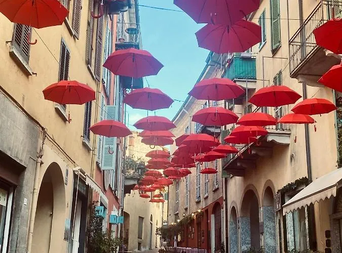 Mia. Centro Storico * Luino